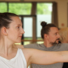 Image de présentation du cours de Haṭha (Hatha) Yoga